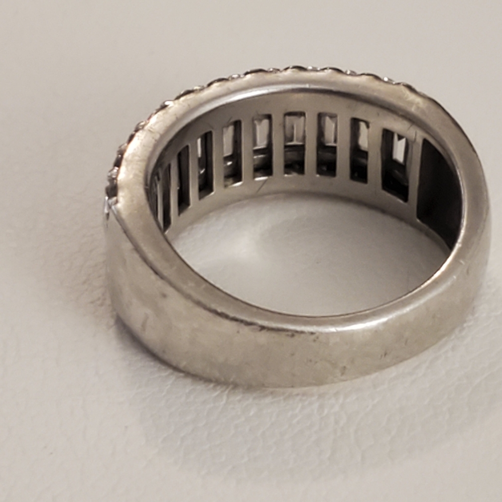 Sterling silver Cz ring - Picture 3 of 5